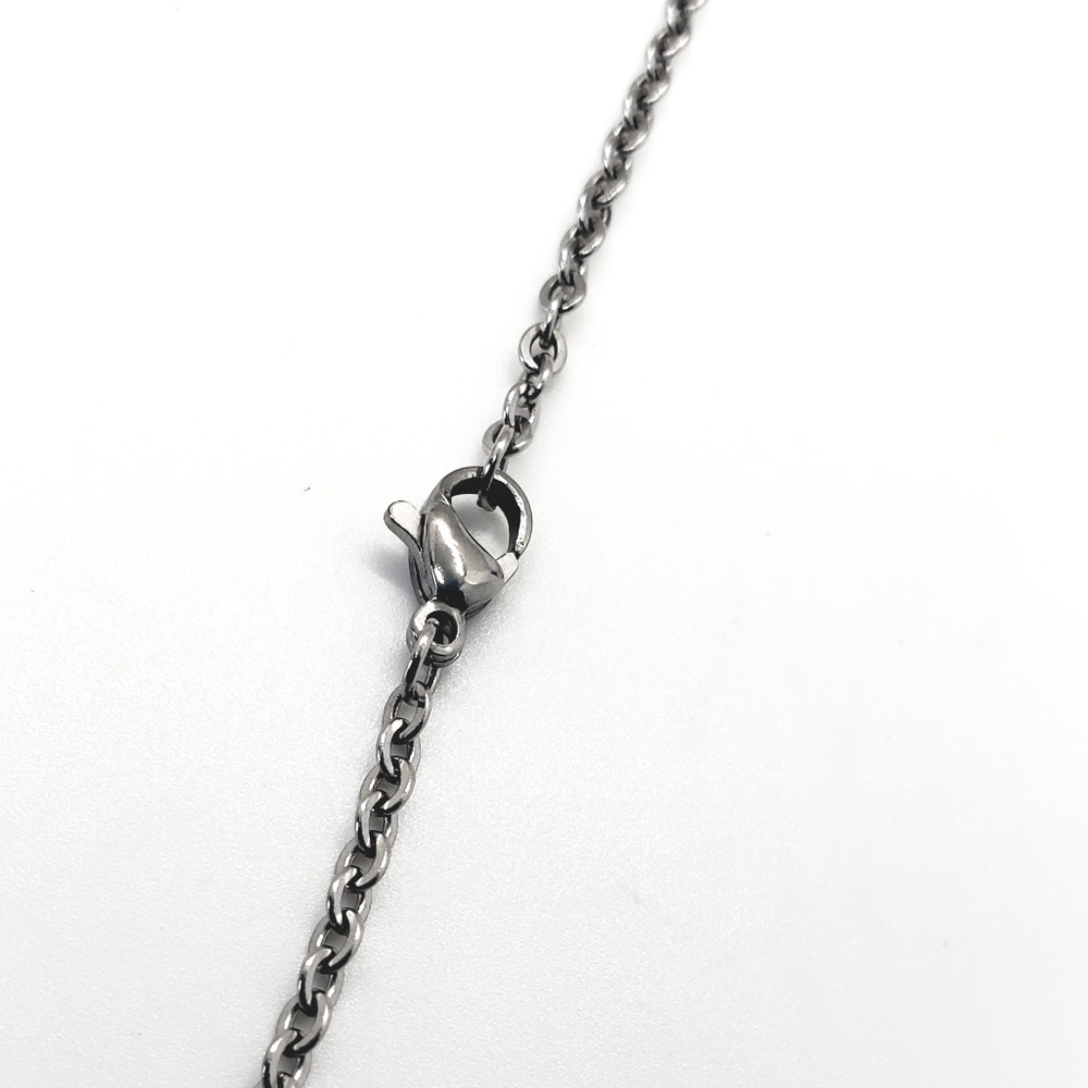 Hand Crafted Silver Celtic Knot Pendant Necklace - Picture 4 of 4